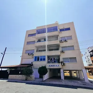 mackenzie-seaview-paradise.protaras-cy-hotels.com/